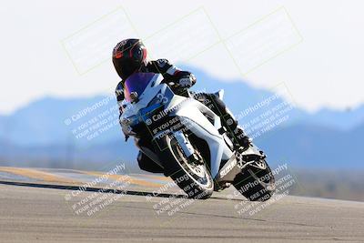 media/Jan-08-2022-SoCal Trackdays (Sat) [[1ec2777125]]/Turn 9 (125pm)/